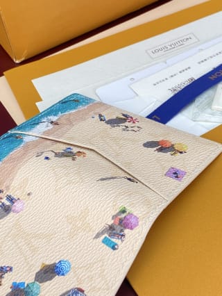 Pocket Wallet Beach Monogram 6