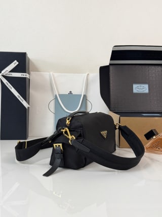 Explore Nylon Shoulder Bag 4