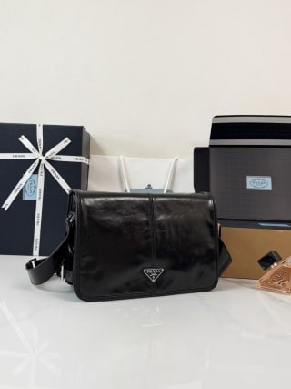Waxed Leather Messenger Bag 3