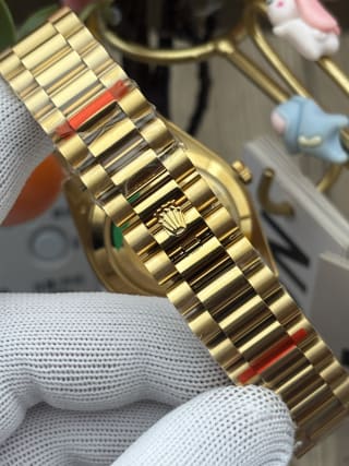 Day-Date 40 18 ct Yellow Gold Diamond-Set Black Dial 7