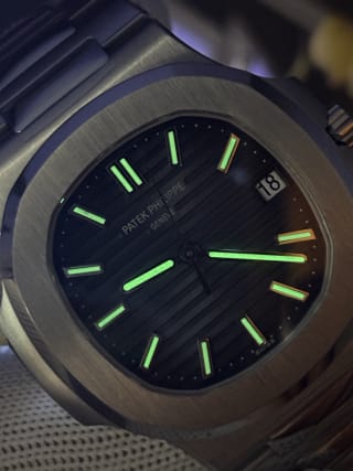 Nautilus 5711 Blue-Black Dial 4