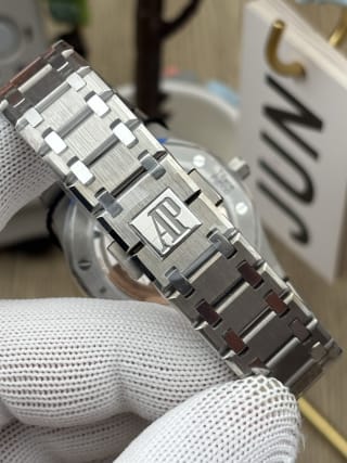 Royal Oak “Jumbo” Extra-Thin 39mm Smoked Burgundy 8