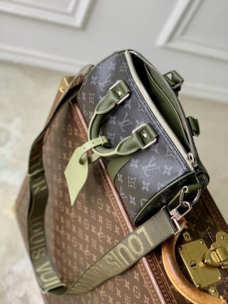 Keepall Bandoulière 25 Monogram Eclipse Canvas Bag 5