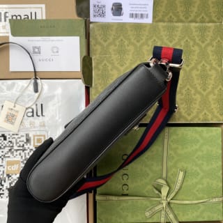 GG Supreme Canvas Messenger Bag 3