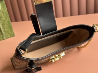 Padlock Small Shoulder Bag 8