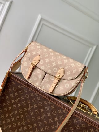 Escape Meowgram Coated Canvas Shoulder Bag 1