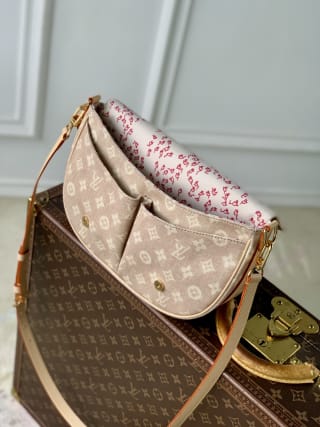 Escape Meowgram Coated Canvas Shoulder Bag 5