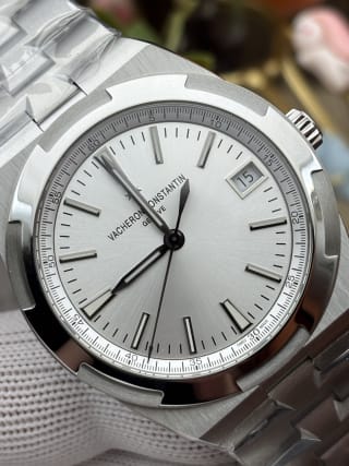 Overseas Self-Winding 41mm Silver Dial Stainless Steel Watch 3
