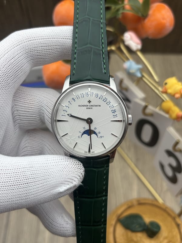 Vacheron Constantin Traditionnelle Complete Calendar Silver Dial
