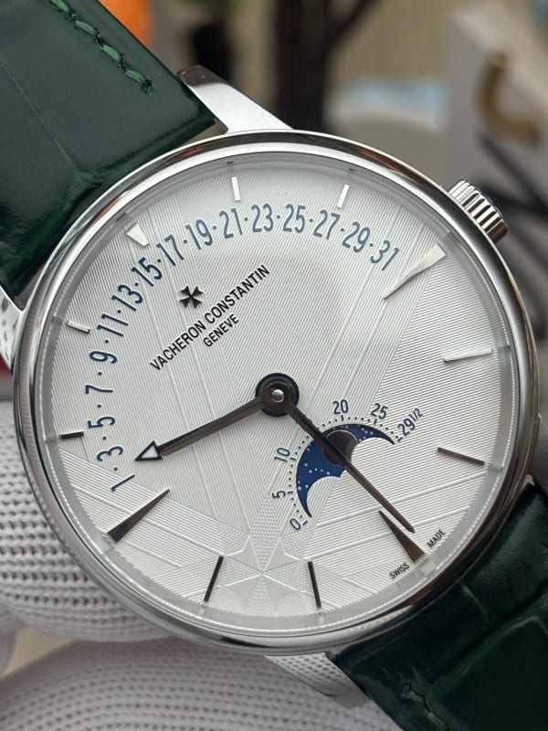 Vacheron Constantin Traditionnelle Complete Calendar Silver Dial