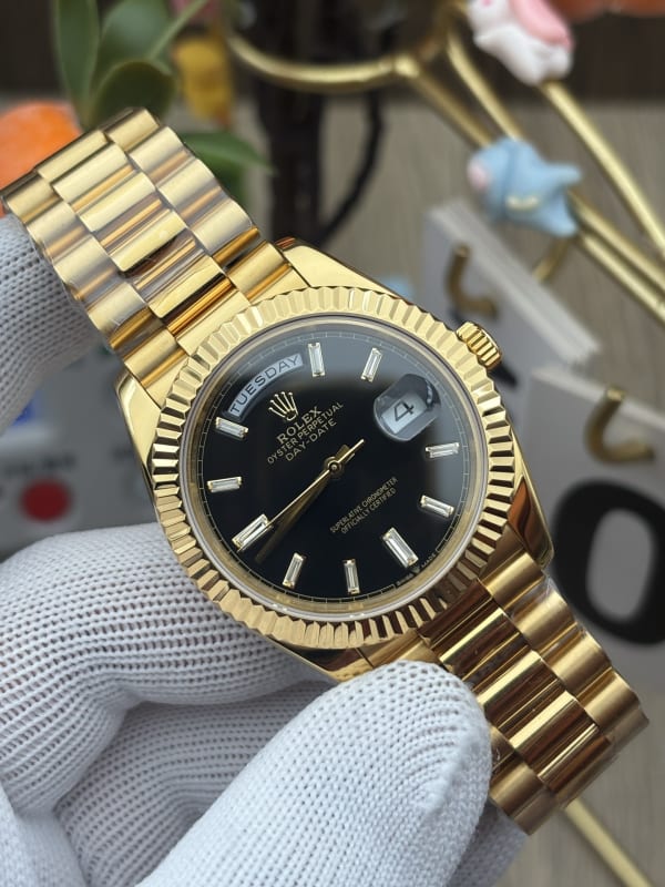 Rolex Day-Date 40 Yellow Gold Black Diamond Dial