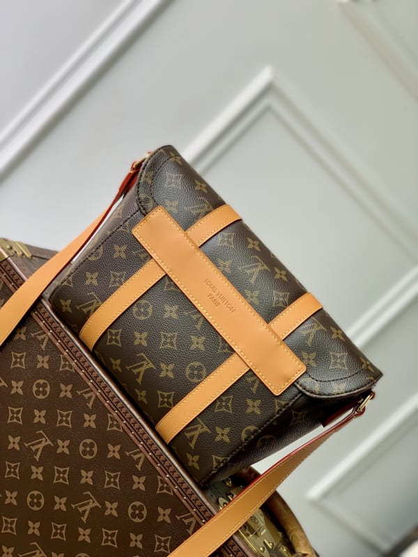 Louis Vuitton Christopher Monogram Coated Canvas Messenger Bag