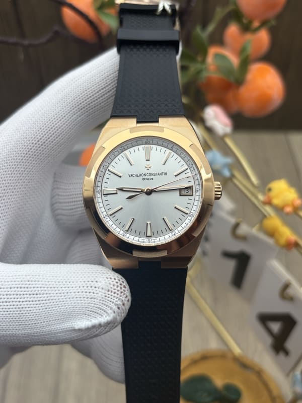 Vacheron Constantin Overseas Self-Winding 41mm Pink Gold Silver Dial