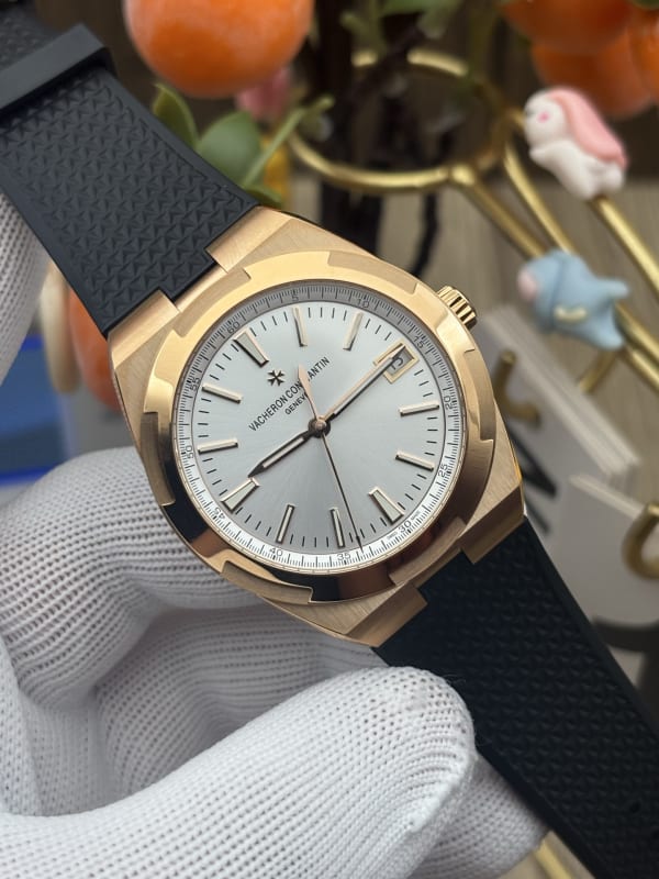 Vacheron Constantin Overseas Self-Winding 41mm Pink Gold Silver Dial