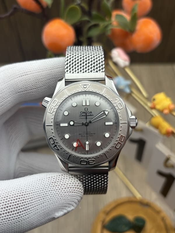 Omega Seamaster Diver 300M 007 Edition 42mm