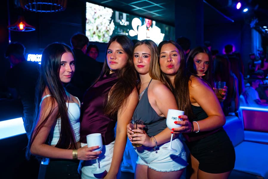 Foto de Hollywood Premiere de Thirsty Costa Brava