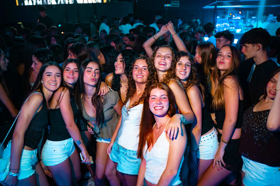 Foto de Hollywood Premiere de Thirsty Costa Brava