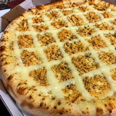 Pizza Frango com Requeijao Cremoso