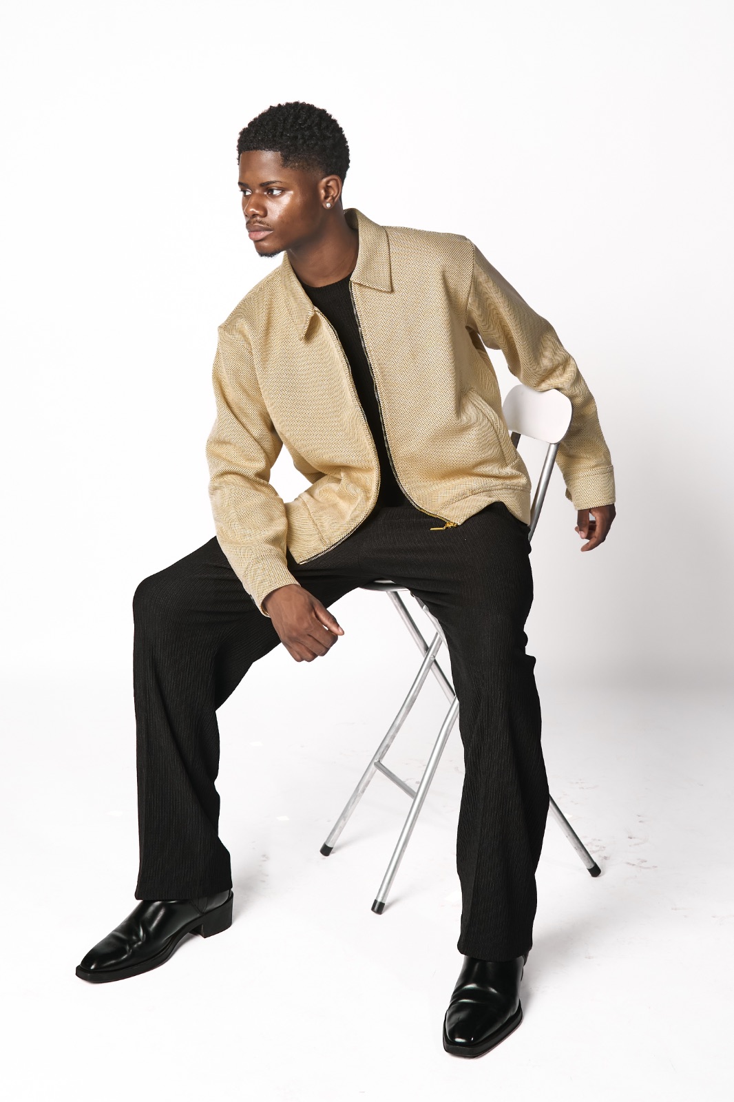 ullu wears — fashion editorial, frame 4, by ROLLINGPAPERSCO