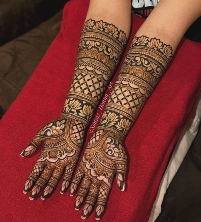 Hand 52
