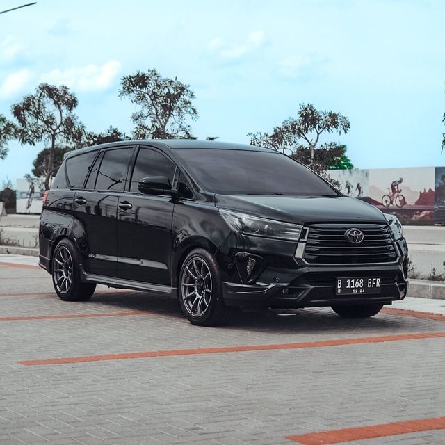 Toyota Innova Crysta rental car in Hyderabad