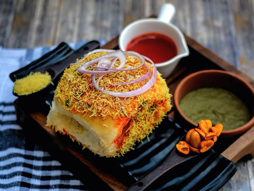 Amul Butter Masala Dabeli