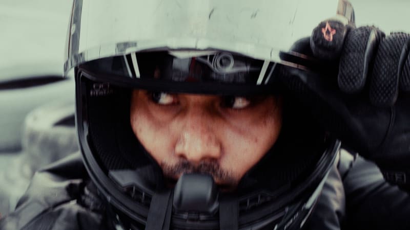 Helmet Up