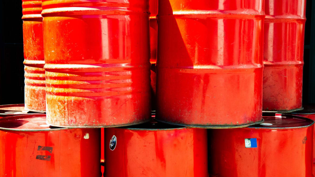 India's High-Stakes Gamble: The Looming 100% Tariff on Russian Oil