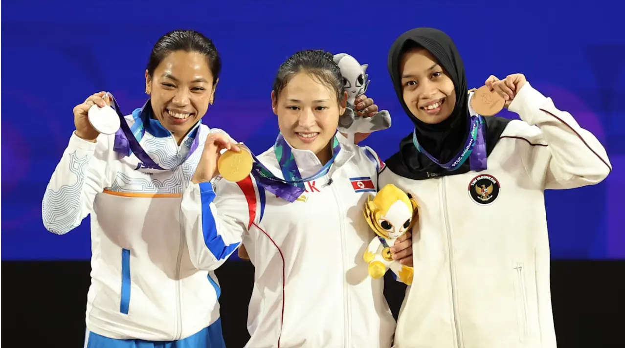 Asian Games 2026: Mirabai Chanu Ends 28-Year Wait with 49kg Weightlifting Silver; Satnam-Salman Pair Wins Historic Double Sculls Rowing Bronze as India Reaches 14 Medals