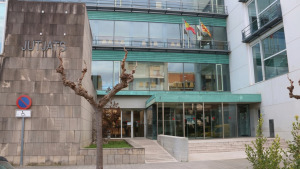 Llibertat sense fiança i embargament dels comptes per a la propietària de l'agència de viatges de l'Escala