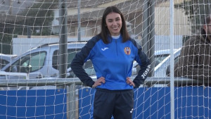 Sara Perpinyà, l'única entrenadora del FC l'Escala