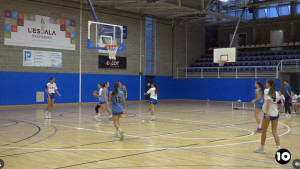 Tres empats a futbol; dues victòries i una derrota a bàsquet