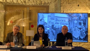 Rafel Bruguera omple l'Alfolí de la Sal de l'Escala en la presentació del seu nou llibre