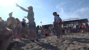 Joan Dausà grava el seu nou videoclip a Sant Martí d'Empúries