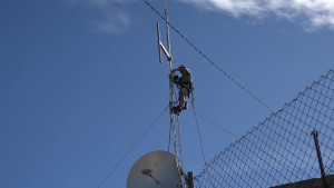 Es consolida la torre de l'emissor de Ràdio l'Escala