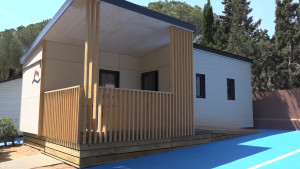 El Càmping Illa Mateua incorpora dos bungalous adaptats