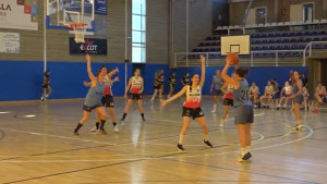 Futbol, bàsquet i seminari nacional d'arts marcials