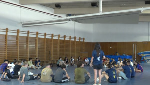 Activitats cooperatives i creatives al casal jove de l'Escala