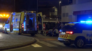 Doble atropellament nocturn en un pas de vianants