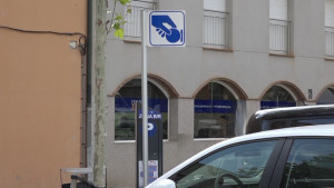 La majoria del govern decanta la votació i els aparcaments es gestionaran a través d'un contracte de serveis