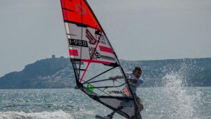 La disciplina del wind-foil, la gran novetat del mundial de Windsurf