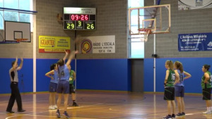 El sènior femení perd contra el Lloret però guanya davant la Vall d'en Bas