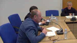 El ple aprova l'informe del síndic de greuges