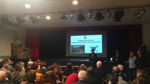 Una quarantena de persones assisteixen al taller obert dels pressupostos participatius