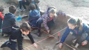 Taller infantil d'arqueologia al Museu d'Empúries