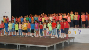 Els alumnes de l'escola Empúries fan el Concert de primavera