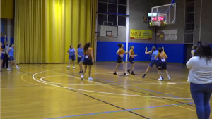 Caterina Albert i Anna Casabella, als dorsals de l'Uni Girona