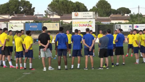 Comença a rodar la pilota al Nou Miramar amb una trentena de jugadors