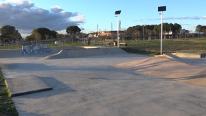 Acabada la instal·lació de focus de llum a l'Skate Park