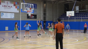 Futbol, tennis taula i bàsquet a l'Escala